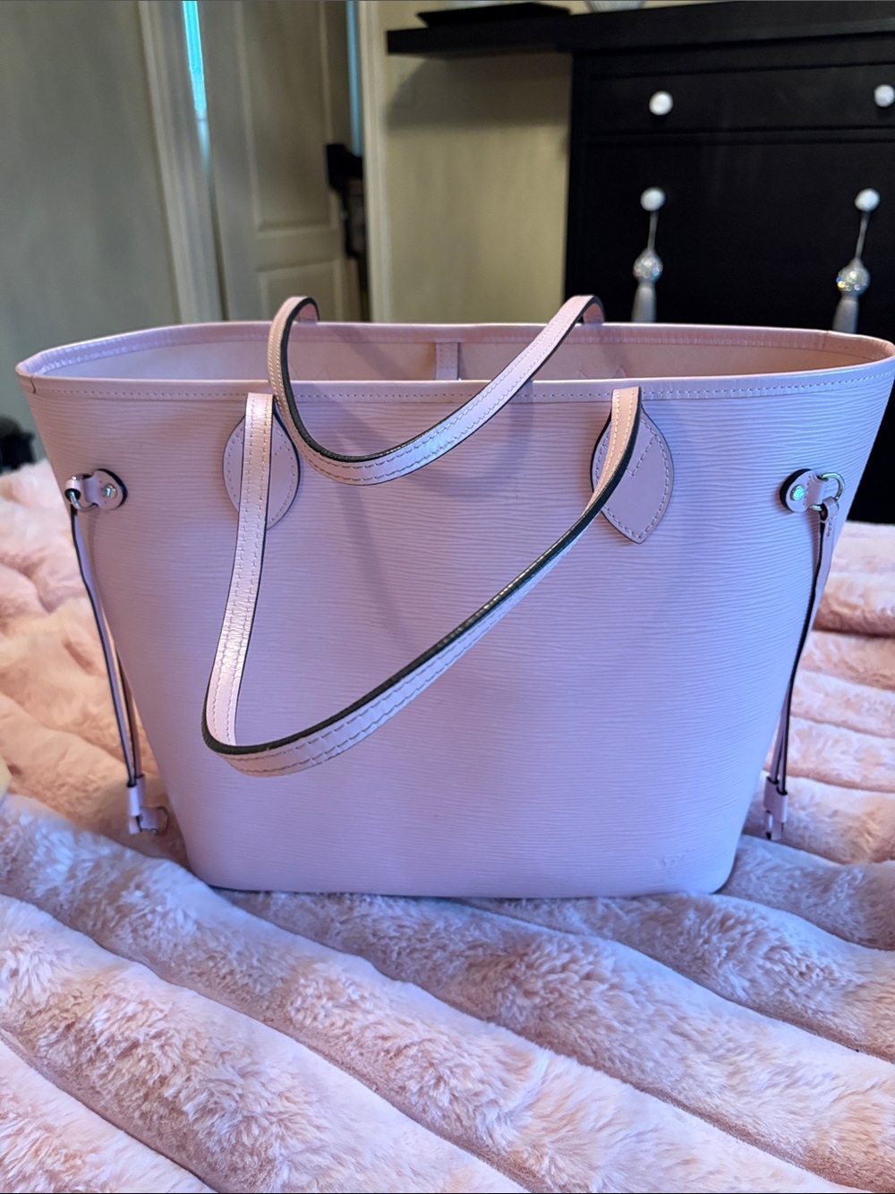 Louis Vuitton Pink Epi Leather Neverfull Tote